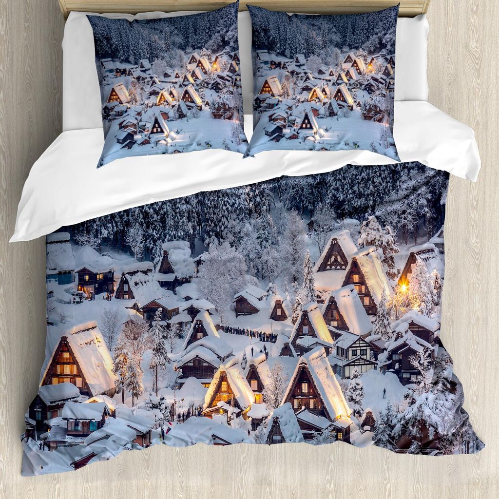 ABAKUHAUS Winter Bettbezug Set, Asiatisches historisches Dorf Shirakawago unter Schnee Gifu Chubu Region Japan-Bild, 155 x 220 cm + 80 x 80 cm, Wei...