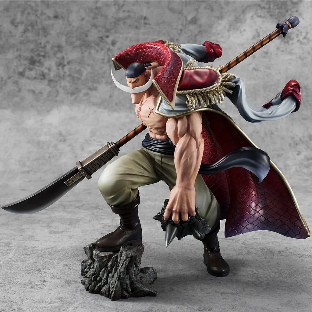 Figurine Géante Barbe Blanche One Piece 30cm pour Vitrine Collection