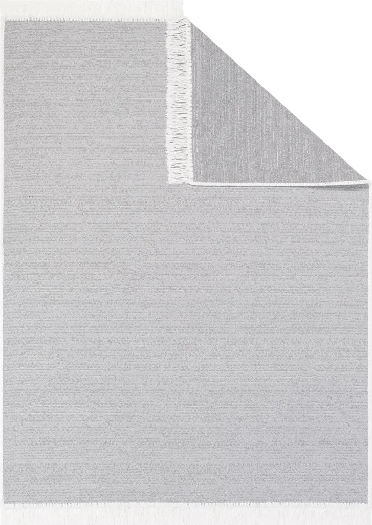 Tapis gris uni à franges 120x170cm : le style moderne sans effort