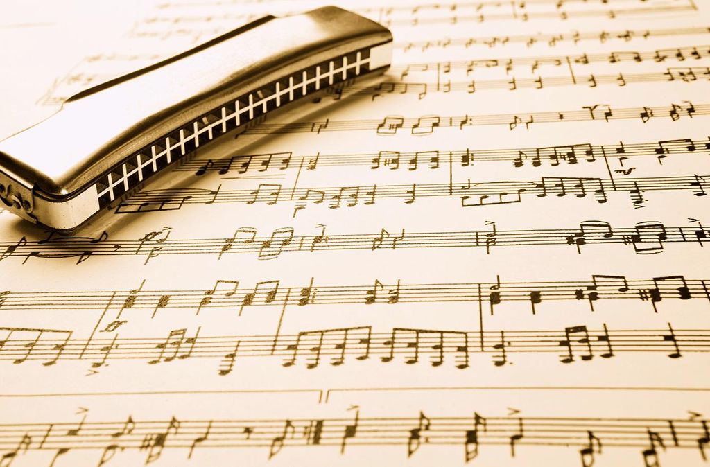 Jochen Schweizer Mundharmonika Workshop in Pforzheim; Erlebnis verschenken oder selbst erleben; Der Gutschein ist gültig für 1 Person.