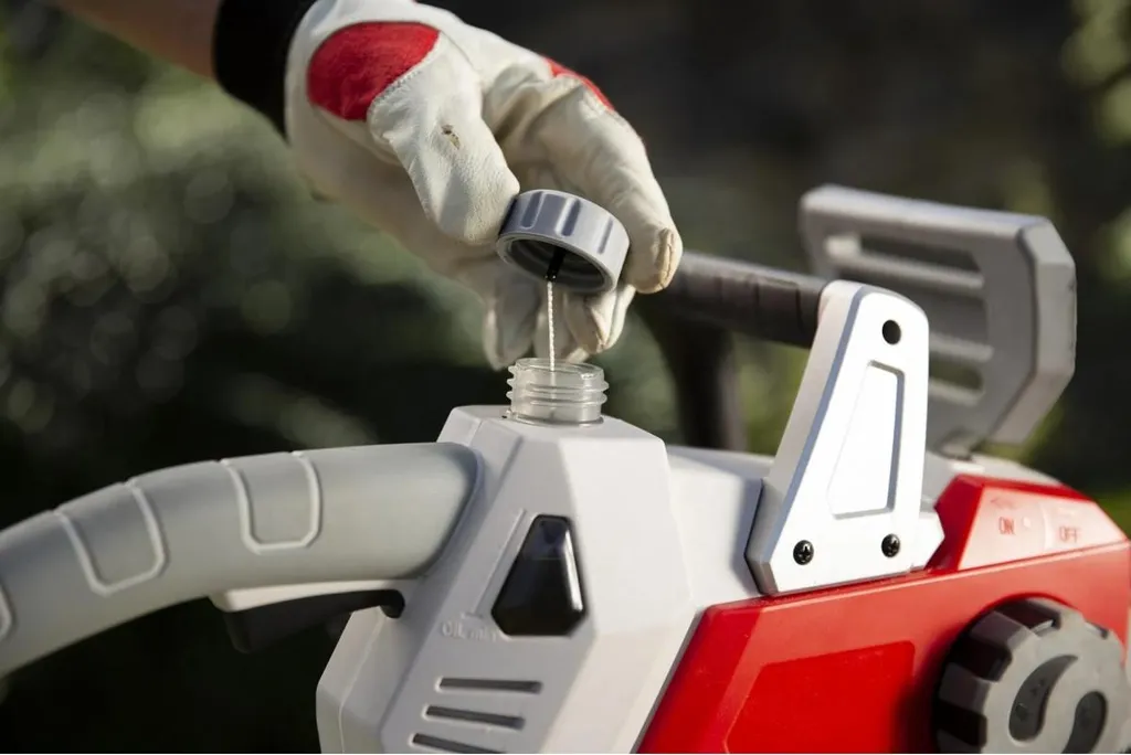 Tronçonneuse 40V IKRA pour bois de chauffage avec 2 batteries et chargeur - 10