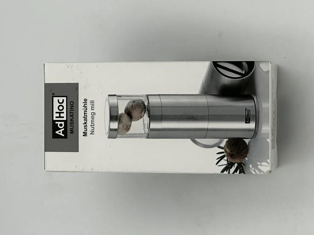 AdHoc MUSKATINO: Design Tedesco e Precisione per Noce Moscata 12.5cm - 9