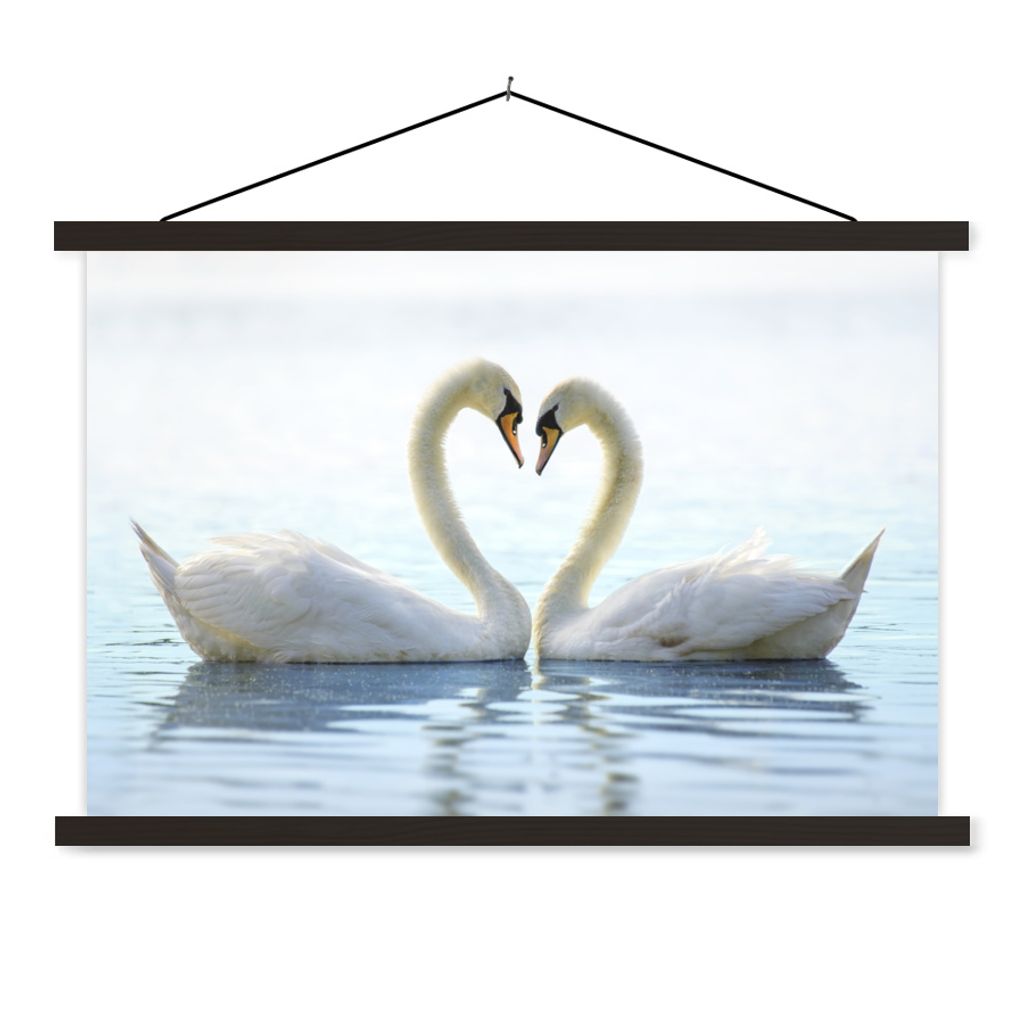 MuchoWow Textilposter Schwäne - Herz - Ehepaar 60x40 cm mit schwarzem Rahmen - Hölzernes