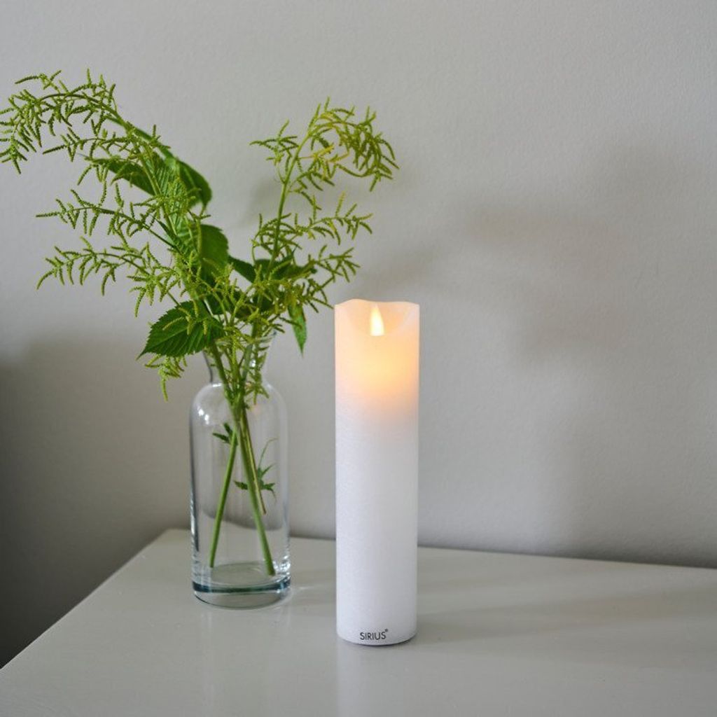 Sirius LED Kerze Sara 5 x 20 cm wiederaufladbar weiß Produktbild 