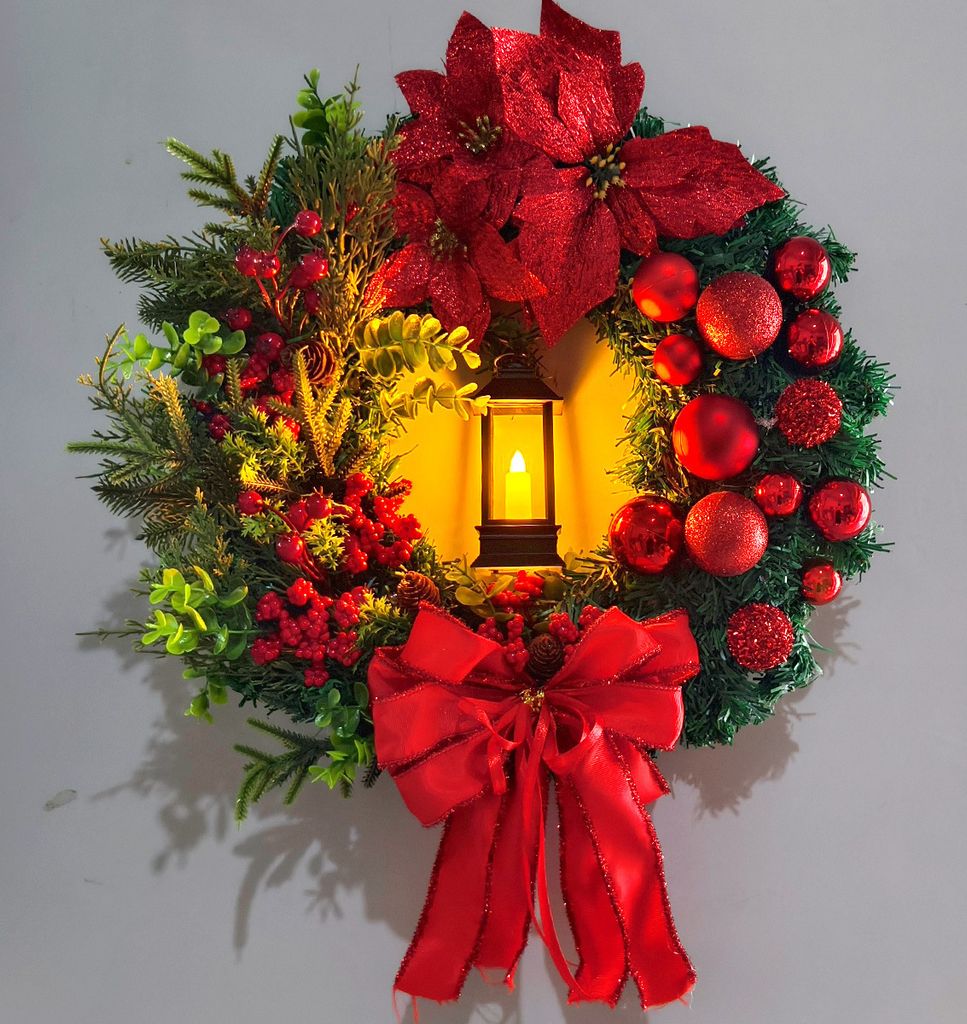 Weihnachtskranz 40CM Künstlicher Türkranz Weihnachten, Adventskranz Weihnachtsgirlande mit LED Kerzenlaterne für Haustür Kamin Wanddekoration