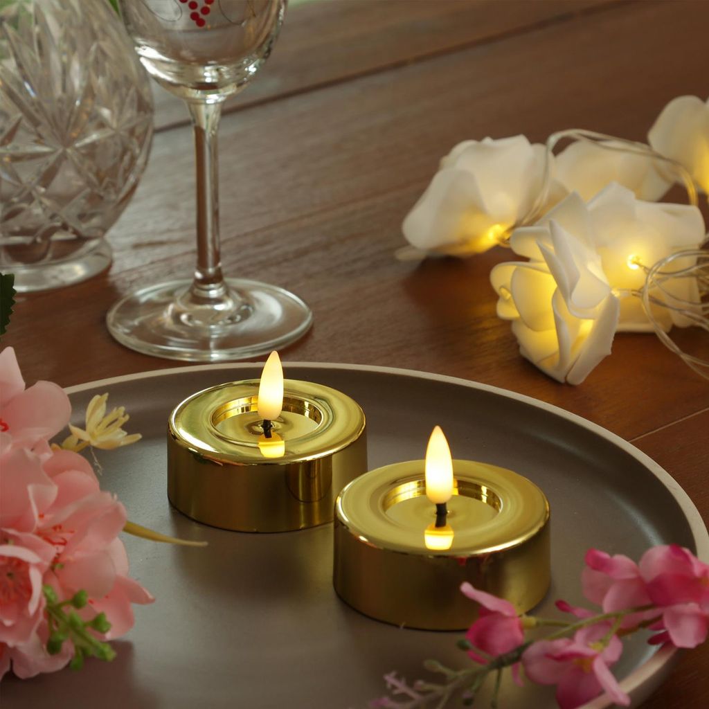 LED Maxi Teelichter - Kunststoff - D: 6,5cm - H: 5cm - Timer - gold glänzend - 2er Set