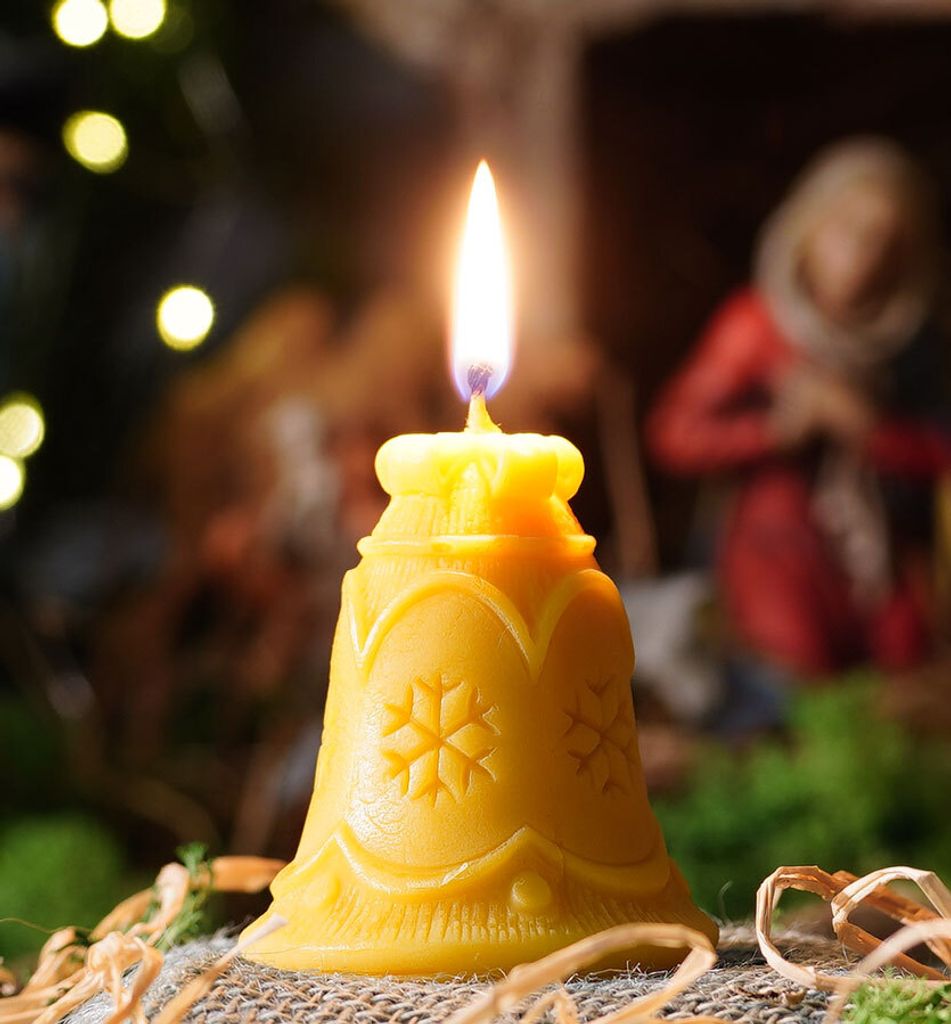 tea4chill Bienenwachskerze aus 100% Bienenwachs, Glocke, Kerze 6,5x7cm, Geschenk für Weihnachten, handgefertigt