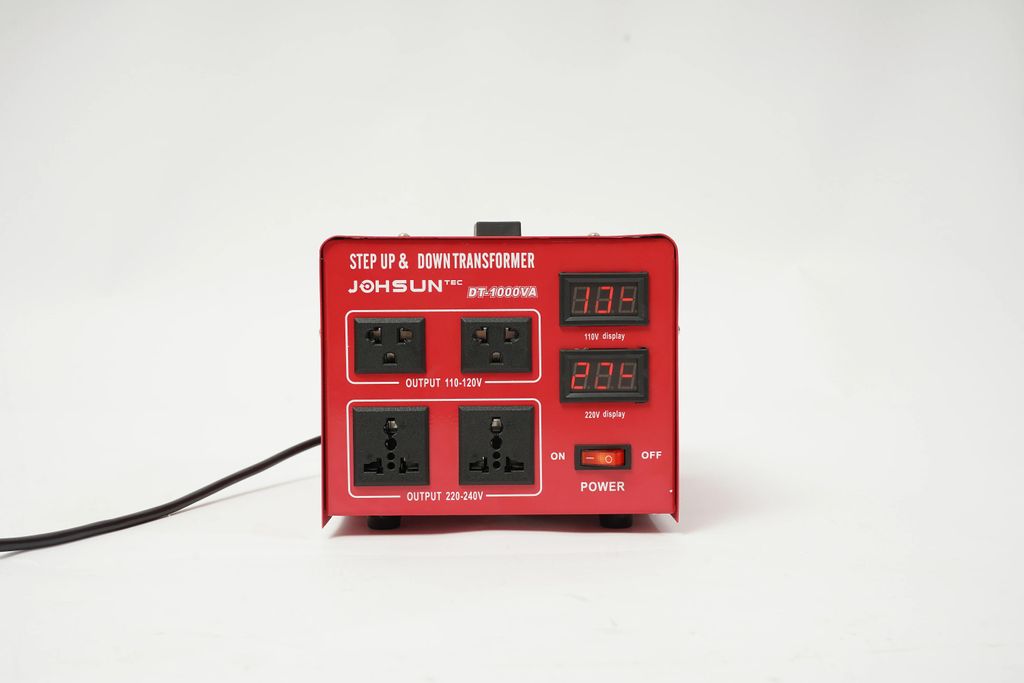 Spannungswandler Transformator - 1000 W Step-Up & Step-Down - EU-Stecker - US- & Universal-Steckdosen 2+2 - 50/60 Hz - 4,5 A - 1 kVA - Rot