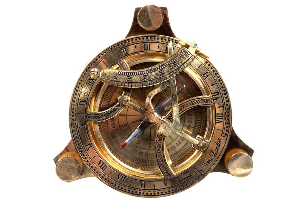 Kompass maritim mit Deckel Ø 3,5 cm Höhe 1,5 cm Messing 