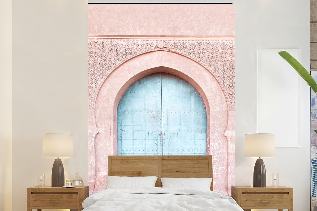 MuchoWow Fototapete für Wohnzimmer oder Schlafzimmer Wandtapete Vinyl Motivtapete Tür - Rosa - Blau - Tor - 145x220 cm - Wanddekoration
