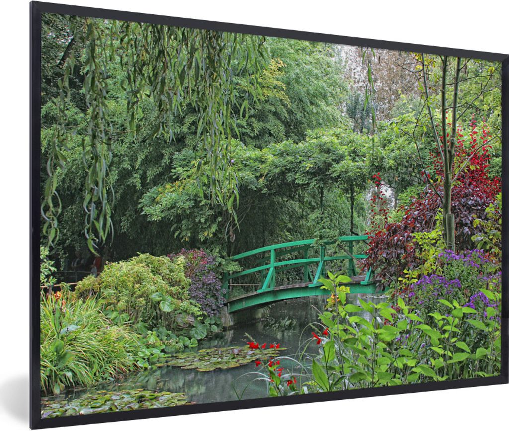 MuchoWow Gerahmtes Poster Grüne Brücke mit kleinem See im französischen Garten von Monet in Giverny 90x60 cm - Poster mit Schwarzem Bilderrahm...