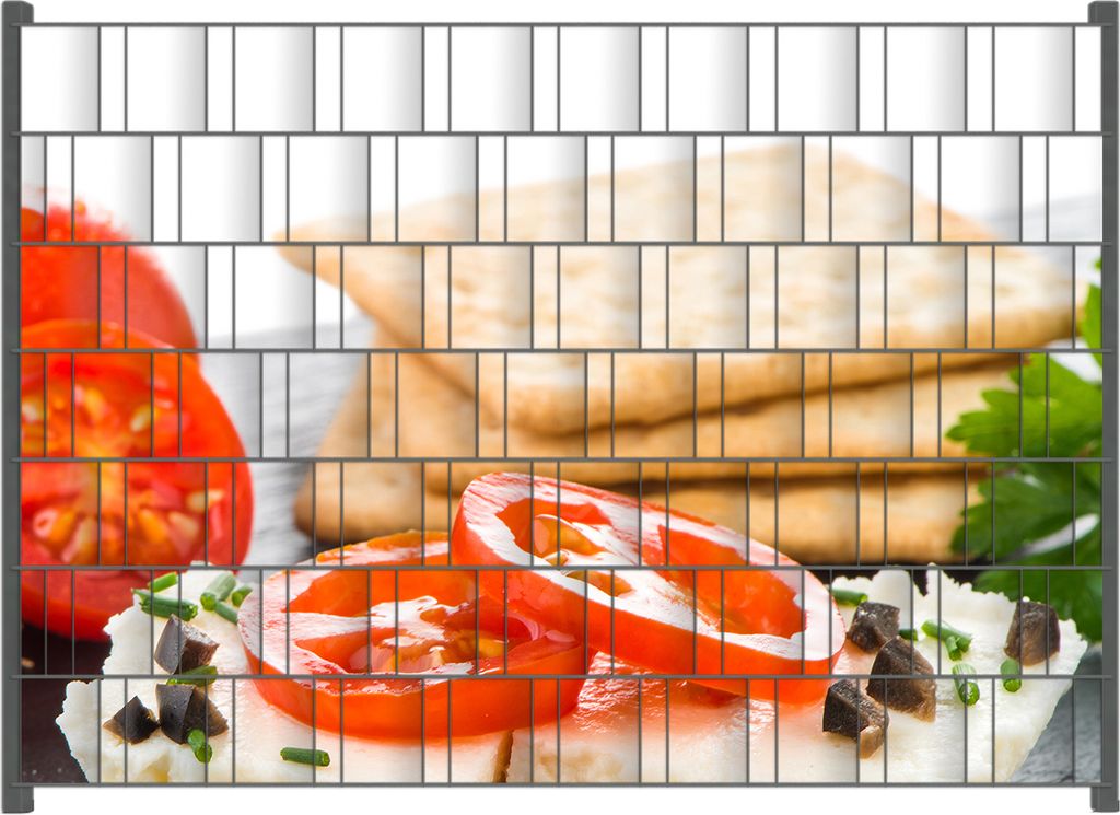 Wallario Zaunsichtschutz mit Motiv Frisches Knäckebrot mit Tomaten und Käse für Ein- und Doppelstabmatten Zäune in der Größe 200 x 140 cm