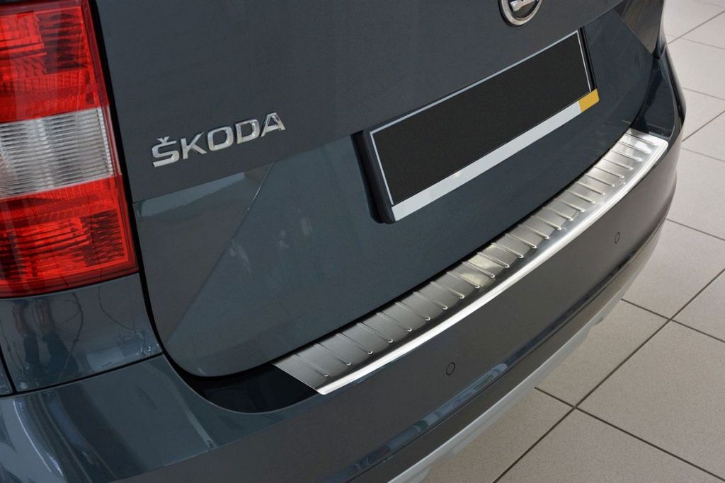 Schutzleiste für die Kofferraumkante Škoda Yeti 2013-2017 (nur 4x4 und Outdoor-Version, matt)