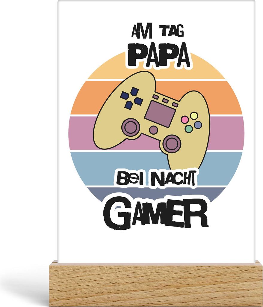 Am Tag Papa bei Nacht Gamer Acrylaufsteller – Lustiges Gamer Geschenk für Väter mit Retro Controller Design