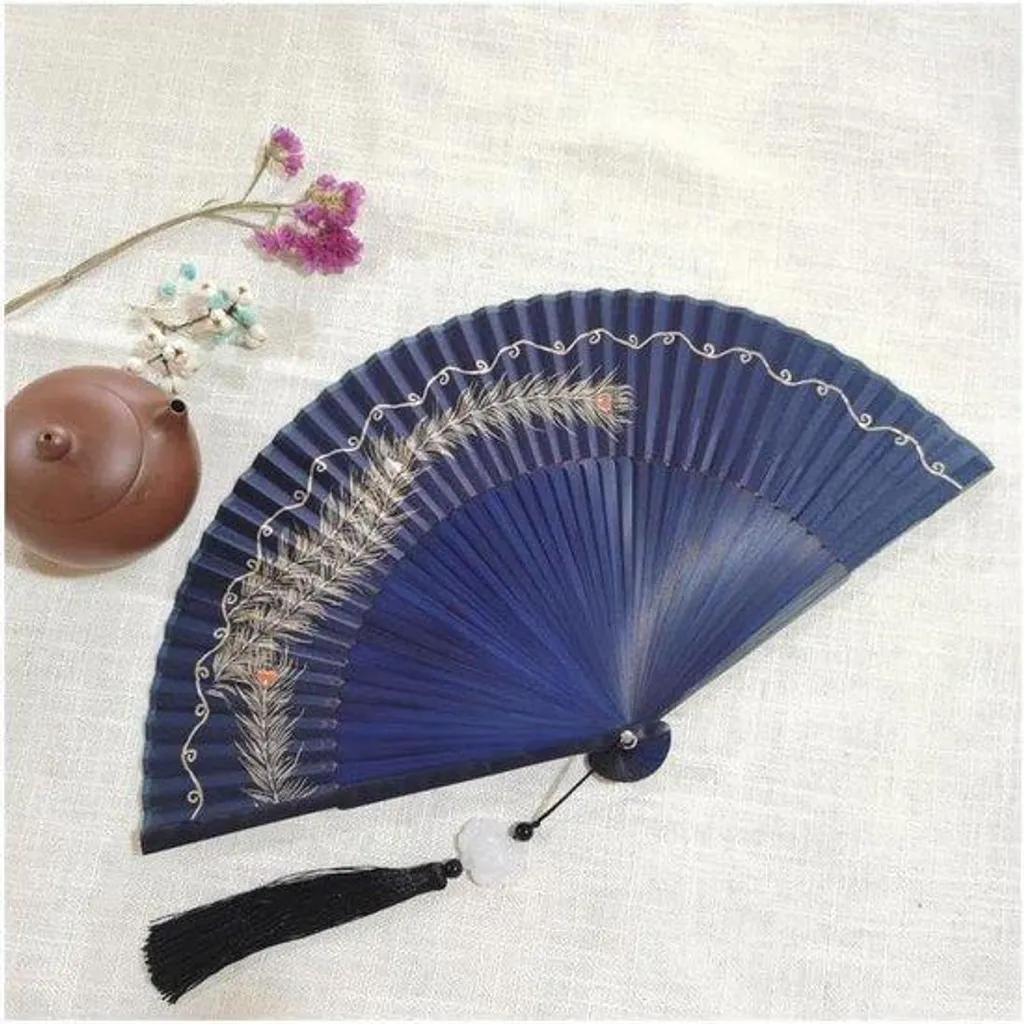Éventail pliable en soie naturelle avec plumes pour cadeau de mariage