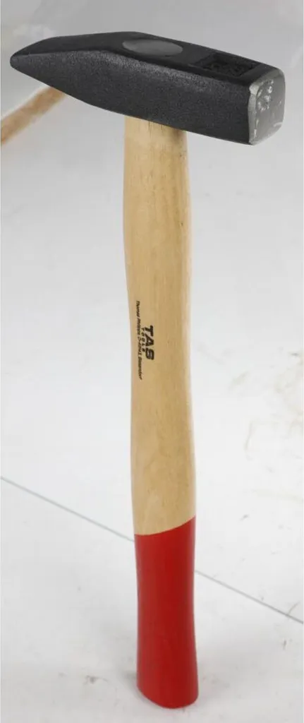 Marteau de serrurier 300g EASY WORK : fini les vibrations au poignet