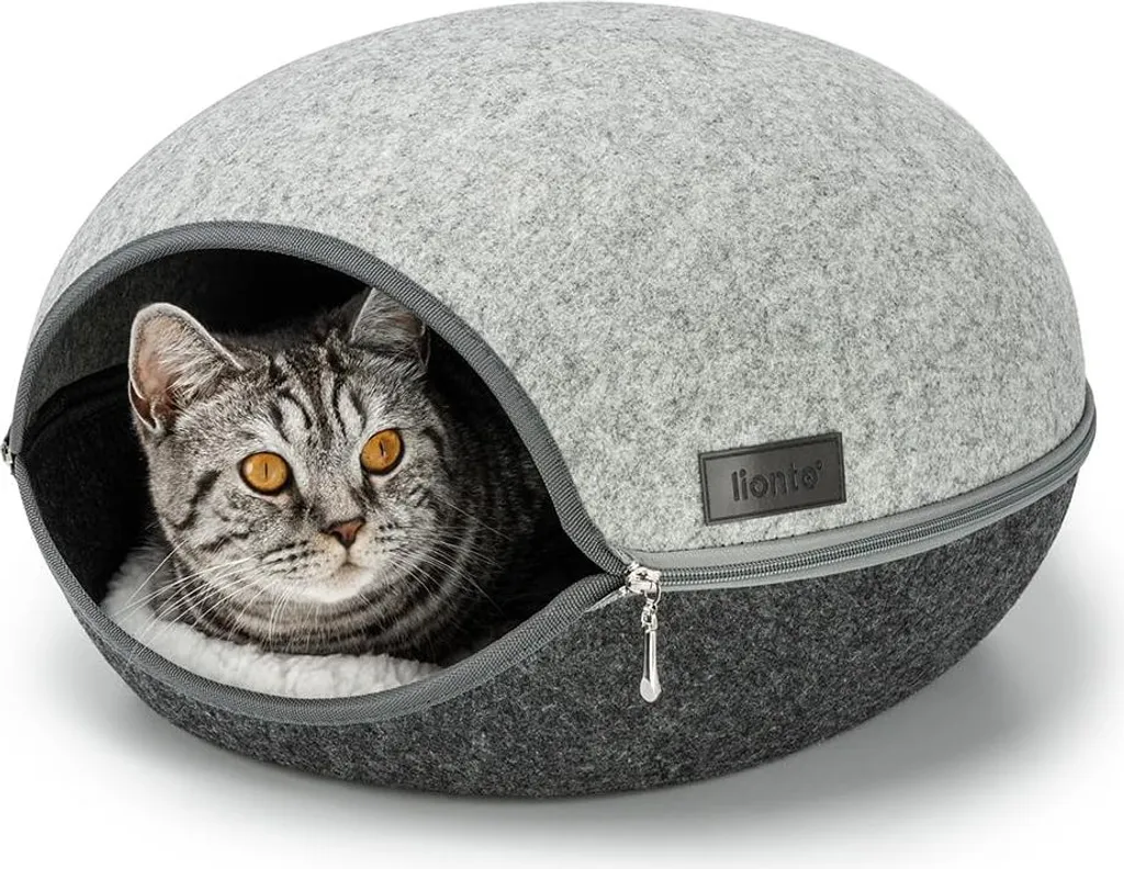 Panier chat fermé type grotte en feutre gris pour sommeil profond calme