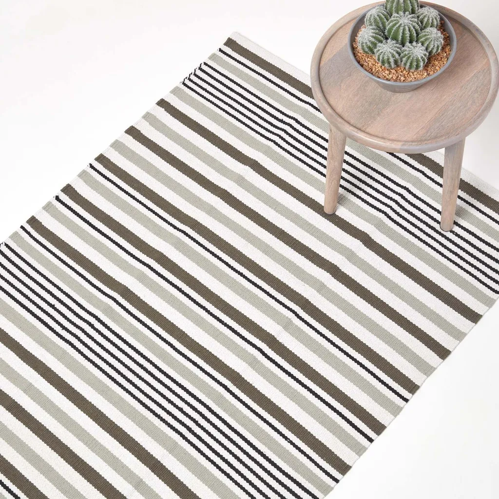 Tapis 150x240 cm rayé noir et gris idéal pour chambre ou séjour