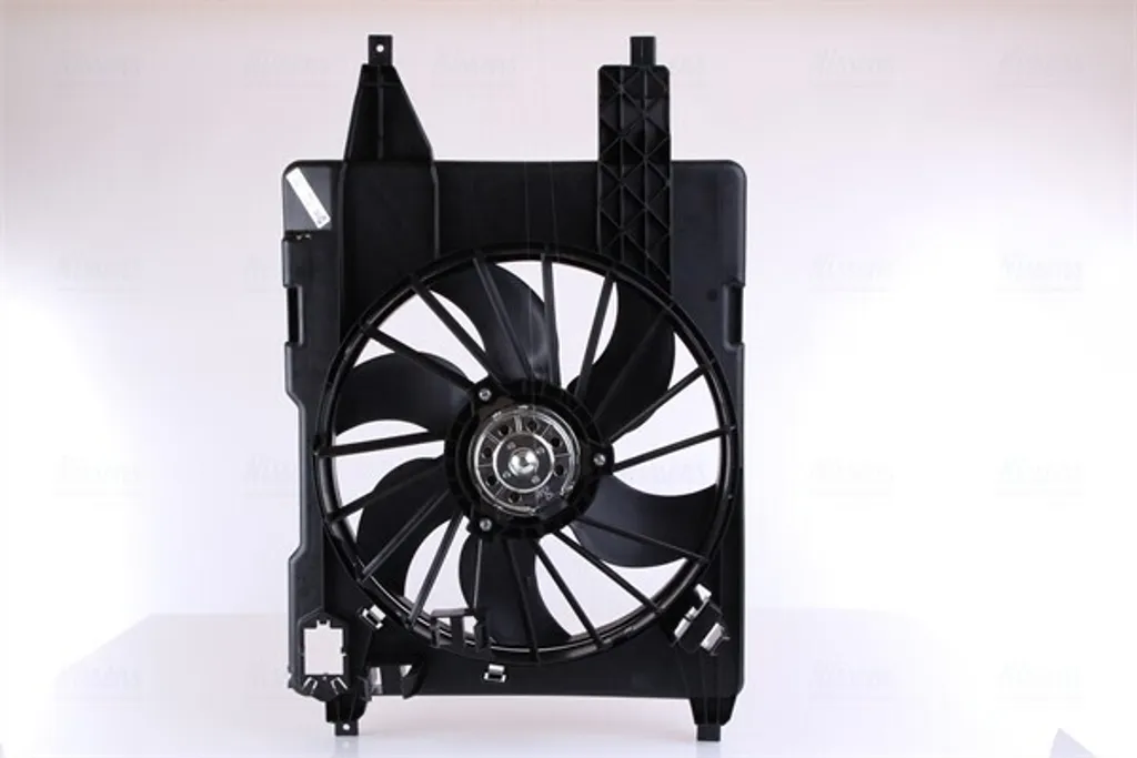 Ventilateur radiateur pour éviter la surchauffe moteur sur Clio II