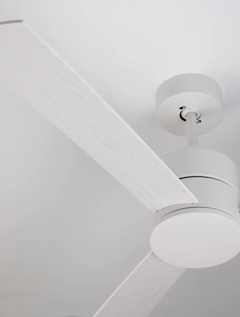 Ventilateur de plafond silencieux Nova Luce AXEL avec télécommande