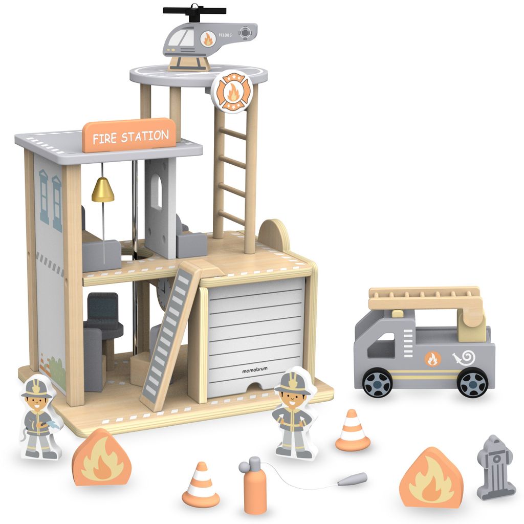 Een houten brandweerstation met accessoires, inclusief Productafbeelding 