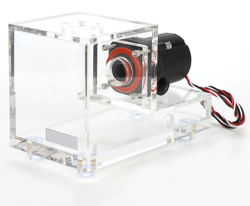 Réservoir watercooling anti-fuite 600ml avec pompe puissante intégrée