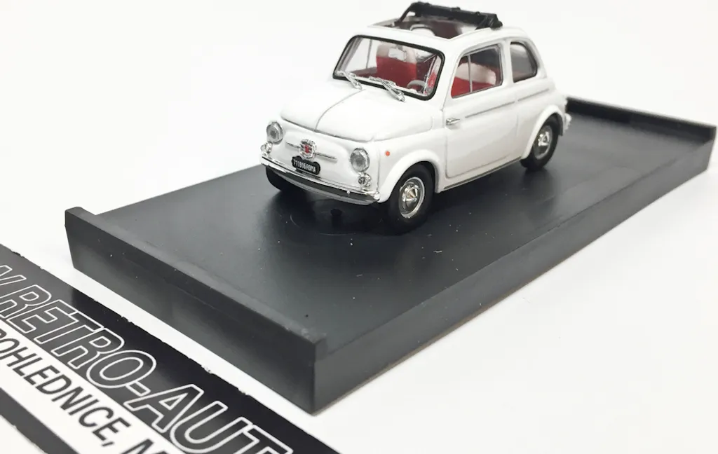 Fiat 500D 1964 Blanche Brumm 1:43 - La Réplique Fidèle Enfin Disponible