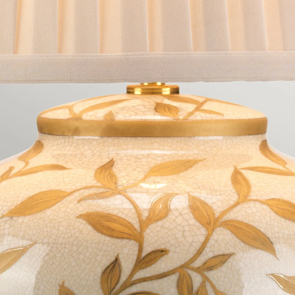 Lampe Hampton Elstead : Éclairage chic pour sublimer un coin sombre E27