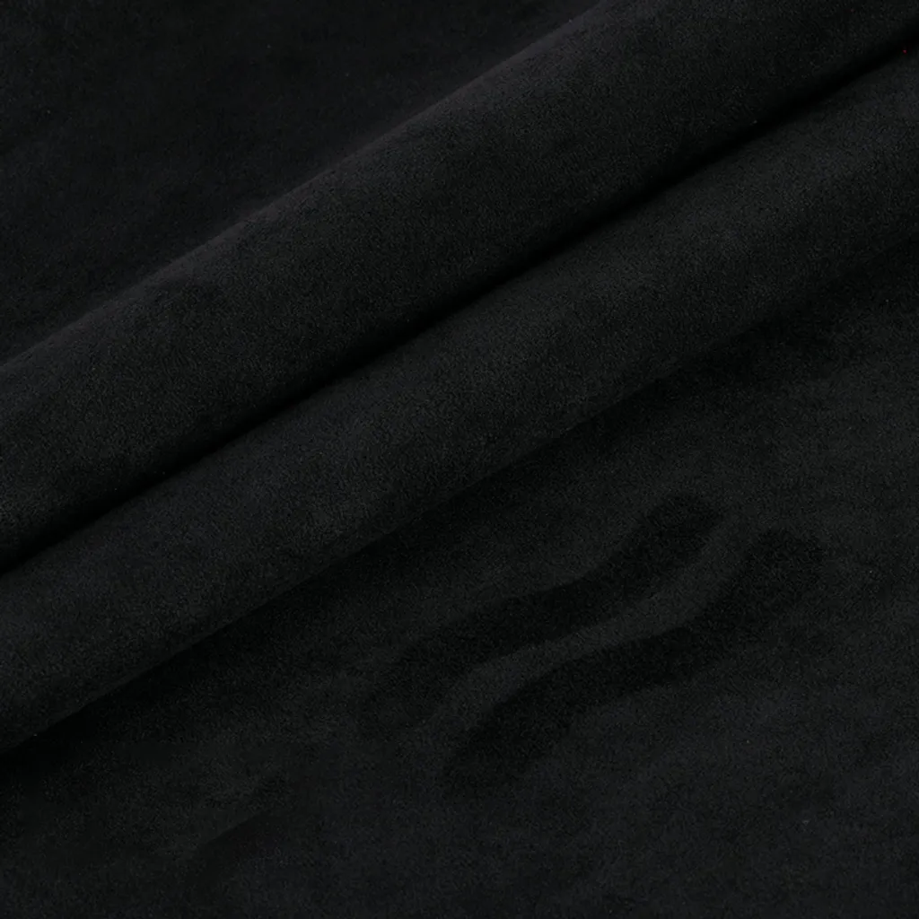 Comment réparer un accroc sur du daim ? Patch noir autocollant XL INF