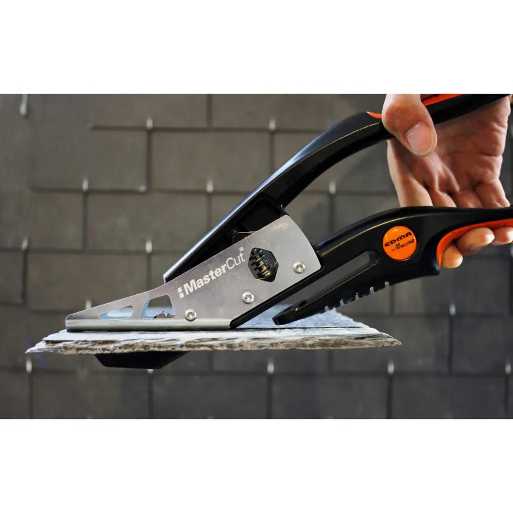 Couper des ardoises de 7mm sans casse avec la pince EDMA Mastercut Pro