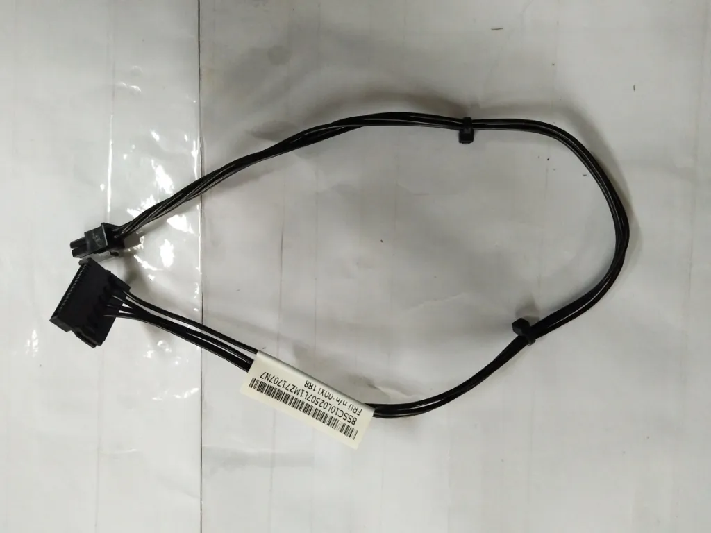 Câble d'alimentation Lenovo FRU00XL188 résistant et flexible de 1,8m