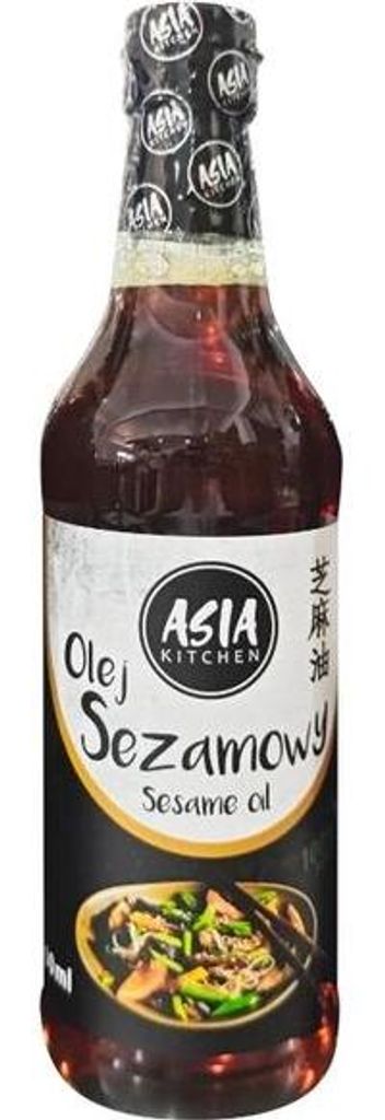 A bottle of sesame oil with a label showing the brand and product name.