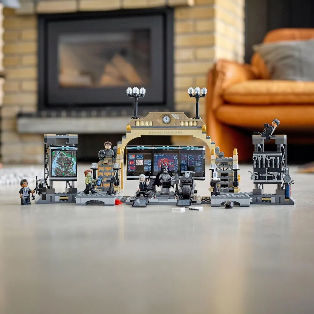 LEGO 76183 DC Batman La Batcave : Le Duel contre le Sphinx Riddler