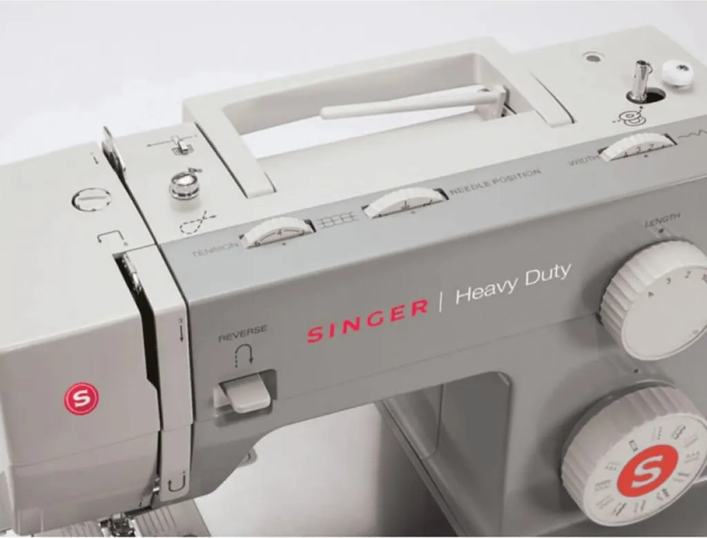 Machine à coudre robuste Singer 4411 avec moteur puissant 10 points - 4