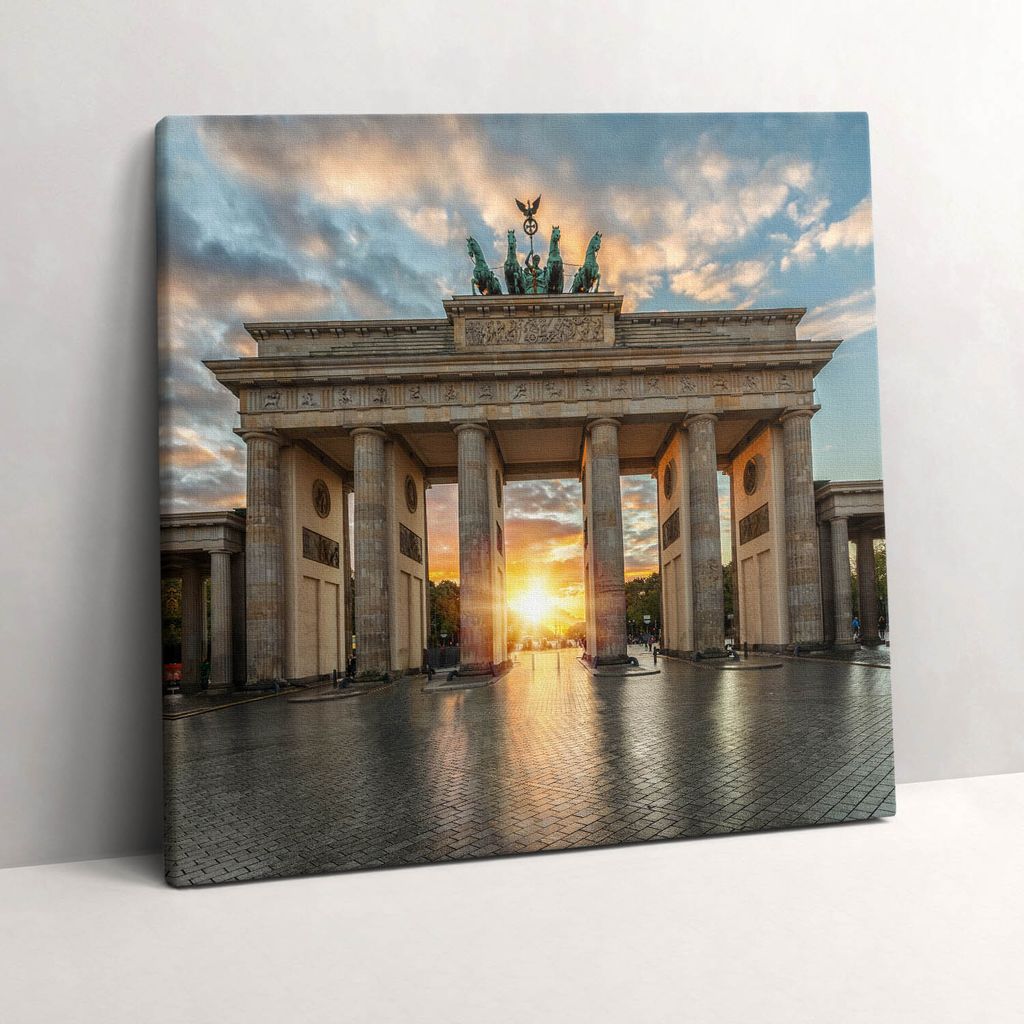 Brandenburg Gate in Berlin – Leinwandbild Wandbild – 60x60 cm – Leinwandbilder – Wandbilder – Schlafzimmer – Flur