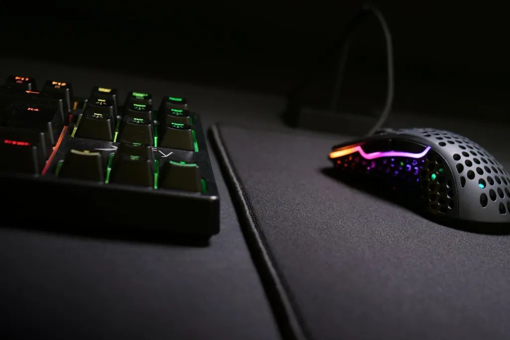 Tapis de souris gaming GP4 Cherry Xtrfy noir antidérapant haute précision