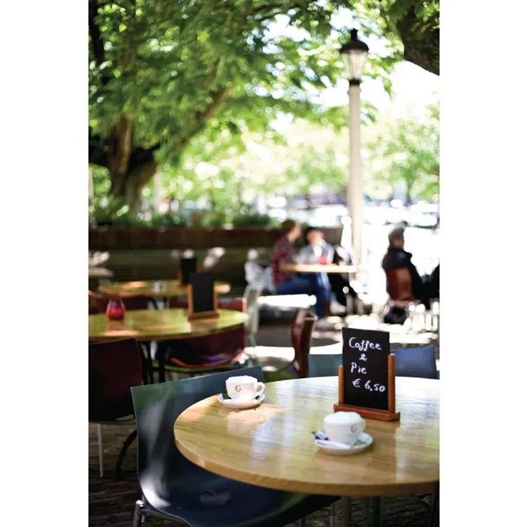 Affichage menu A6 pour table de bistrot en bois acajou de chez Securit