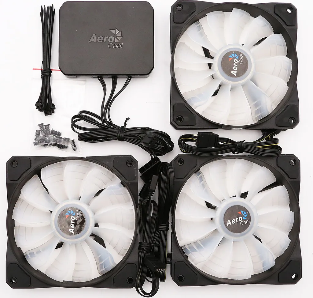 Ventola per case AeroCool P7-F12 Pro RGB (illuminazione RGB, 1200 giri/min.)