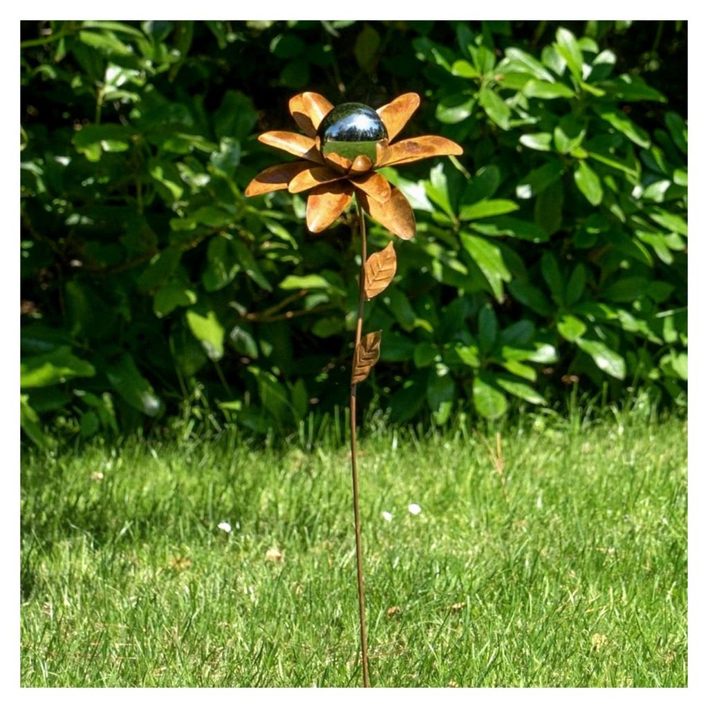 Rost Gartenstecker Gartendeko - Edelrostblume Mirror Margerite S - Maße: 23x23x94cm - oxidierter Stahl, polierte Edelstahlkugel - inkl. 2-zackiger...