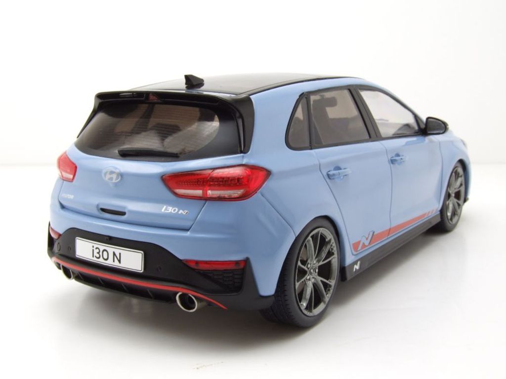 MCG 18503 Hyundai i30 N 2021 hellblau rot 1:18 Produktbild 2