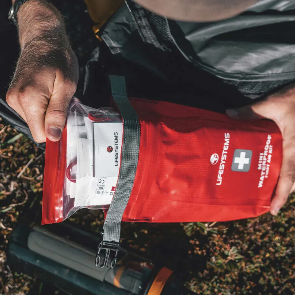 Kit de Secours Waterproof et Ultra-Léger - Protection Blessures Légères - 10