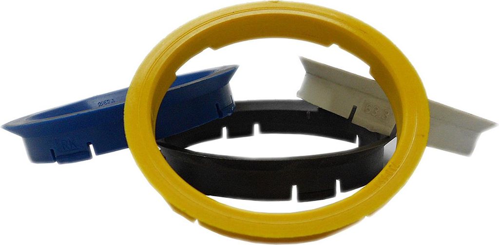 4x Kunststoff Zentrierringe 67,0 mm auf 56,1 mm