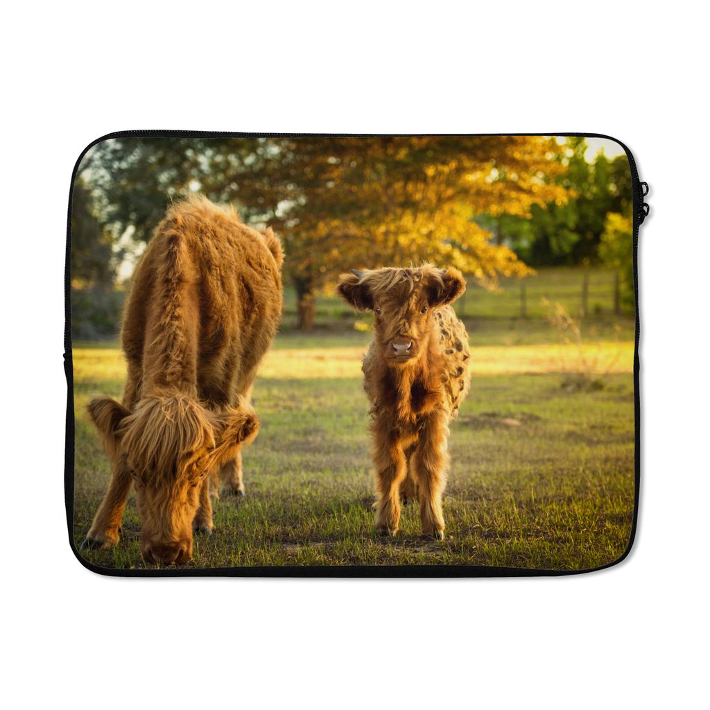 MuchoWow Laptop Hülle 17 Zoll Laptoptasche Schottischer Highlander - Kalb - Herbst - Zipper - Schutzabdeckung