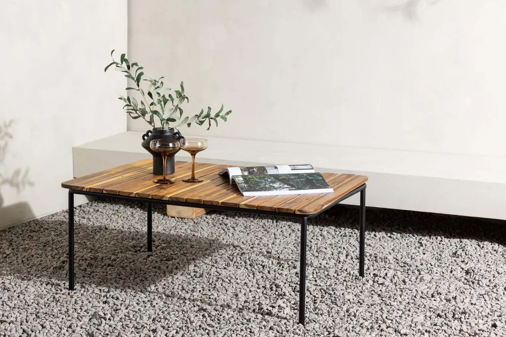 Table Basse de Jardin Durable en Acacia 65cm : Résiste aux Intempéries