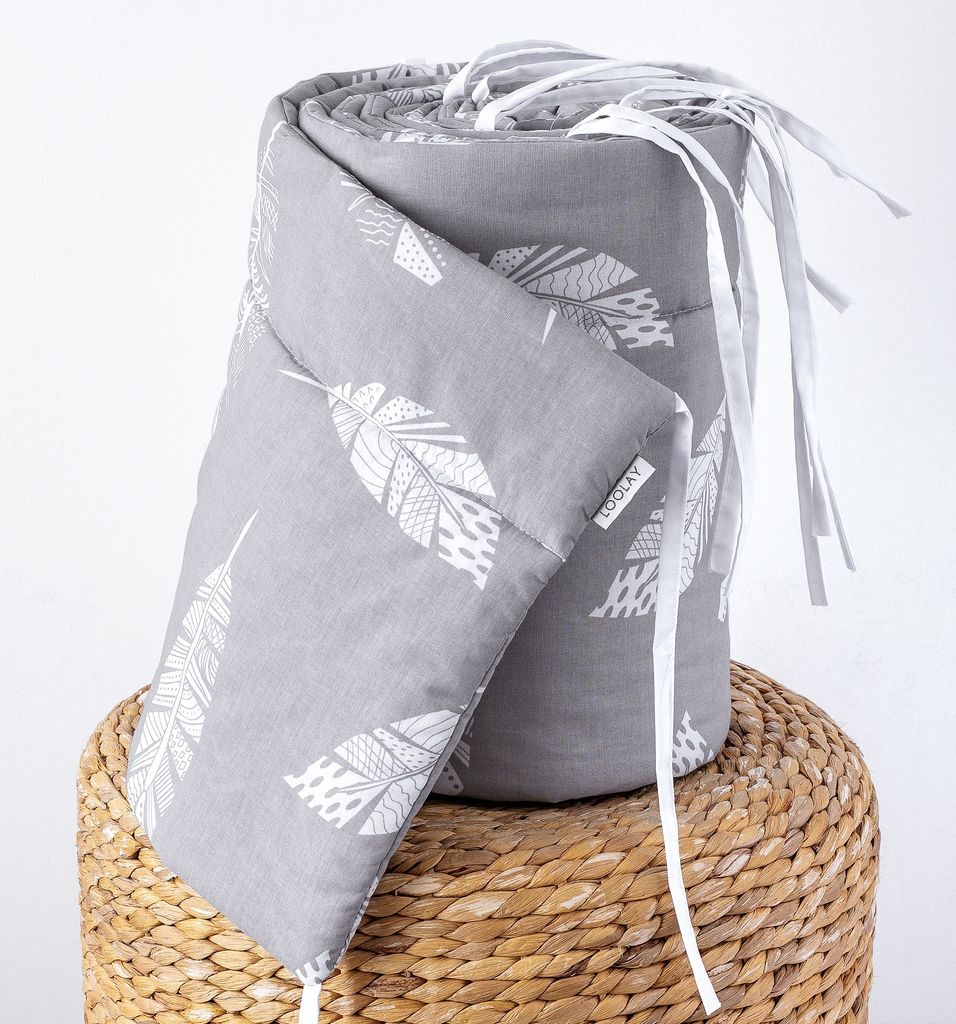 FEDER Grau 100% Baumwolle 420 x 30 cm BETTUMRANDUNG Babybett Austattung Babyausstattung Nestchen Bettschlange. Handgenähnt von LOOLAY