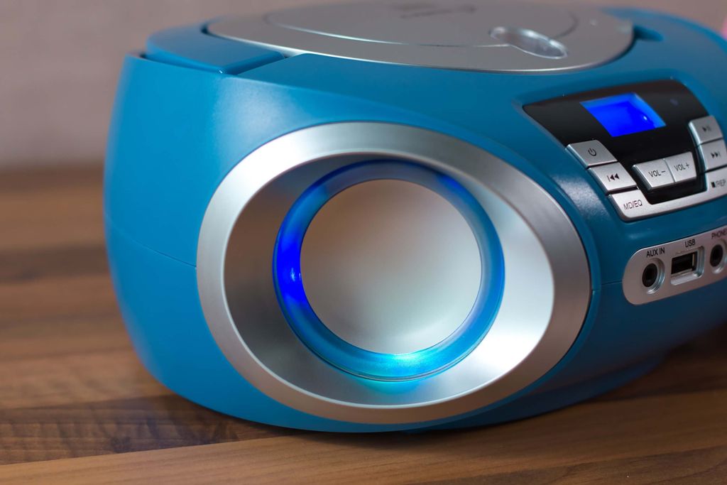Odtwarzacz CD Cyberlux z oświetleniem LED | Przenośne radio Zdjęcie produktu 19