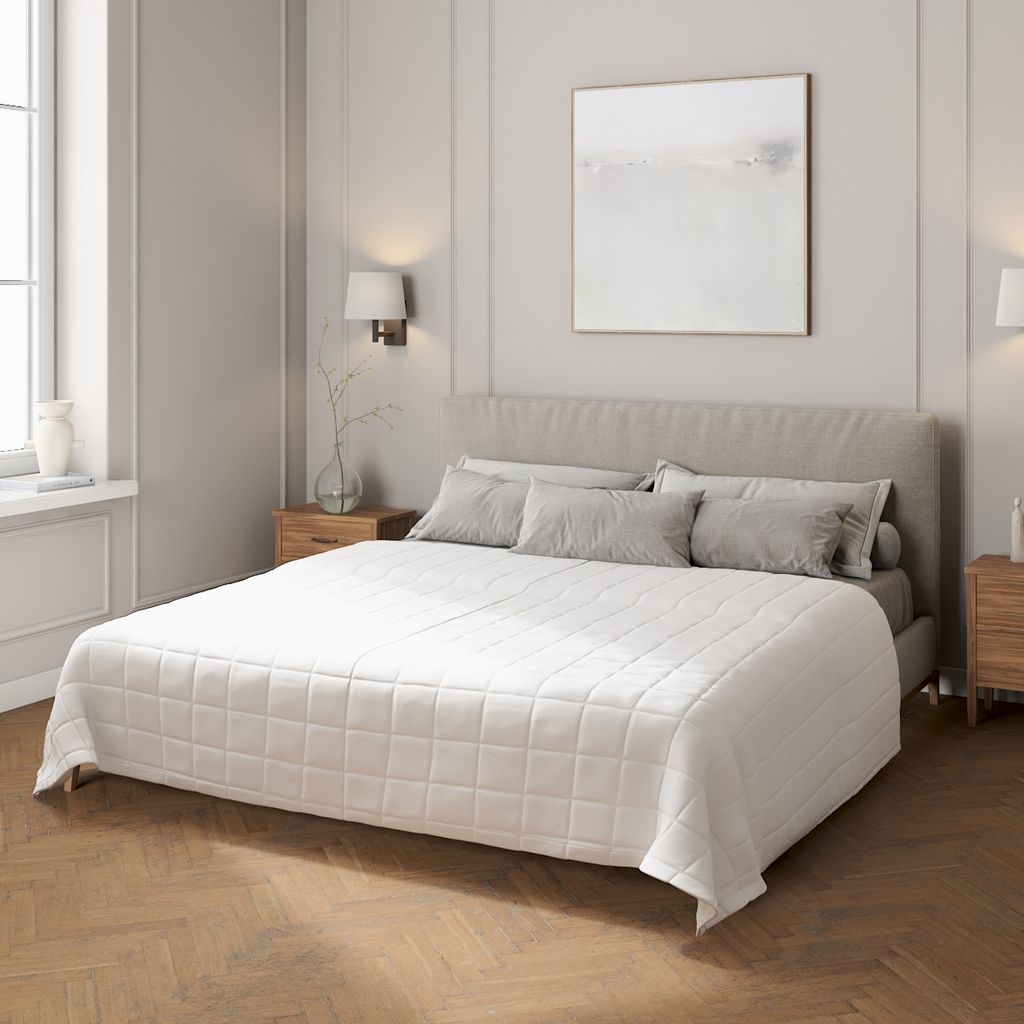 Tagesdecke mit Karosteppung