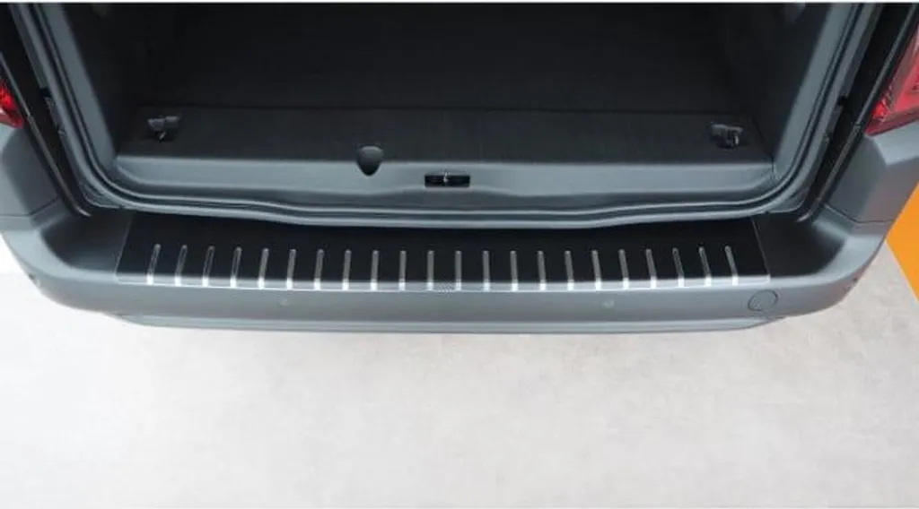 Seuil de coffre pour Toyota ProAce City 2020+ finition carbone chic