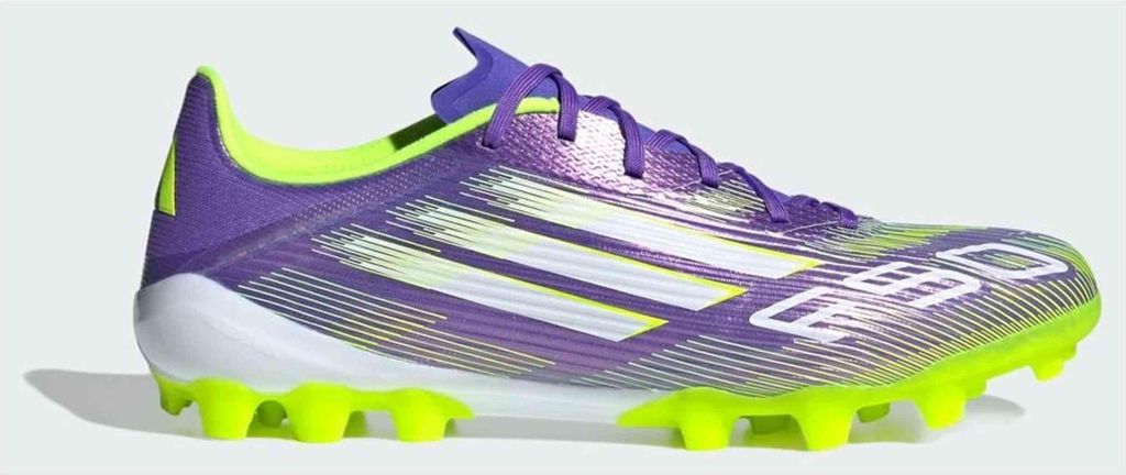Adidas Errores de Foto JH7740 in PURRUS/FTWWHT/LUCLEM color size 41 1/3