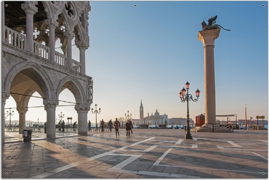 Wallario Outdoor-Poster für Garten oder Balkon, Motiv Venedig - Dogenpalast, Markusplatz und San Giorgio Maggiore I, in ca. 61 x 91,50 cm